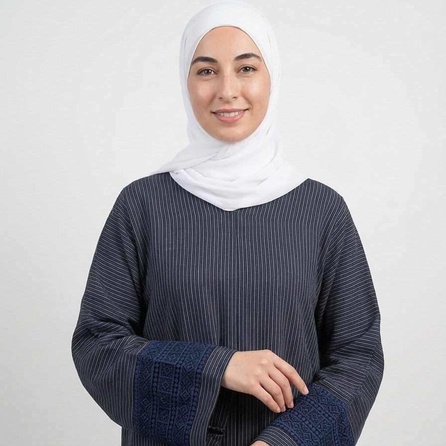 Still 03 | Linen Abaya