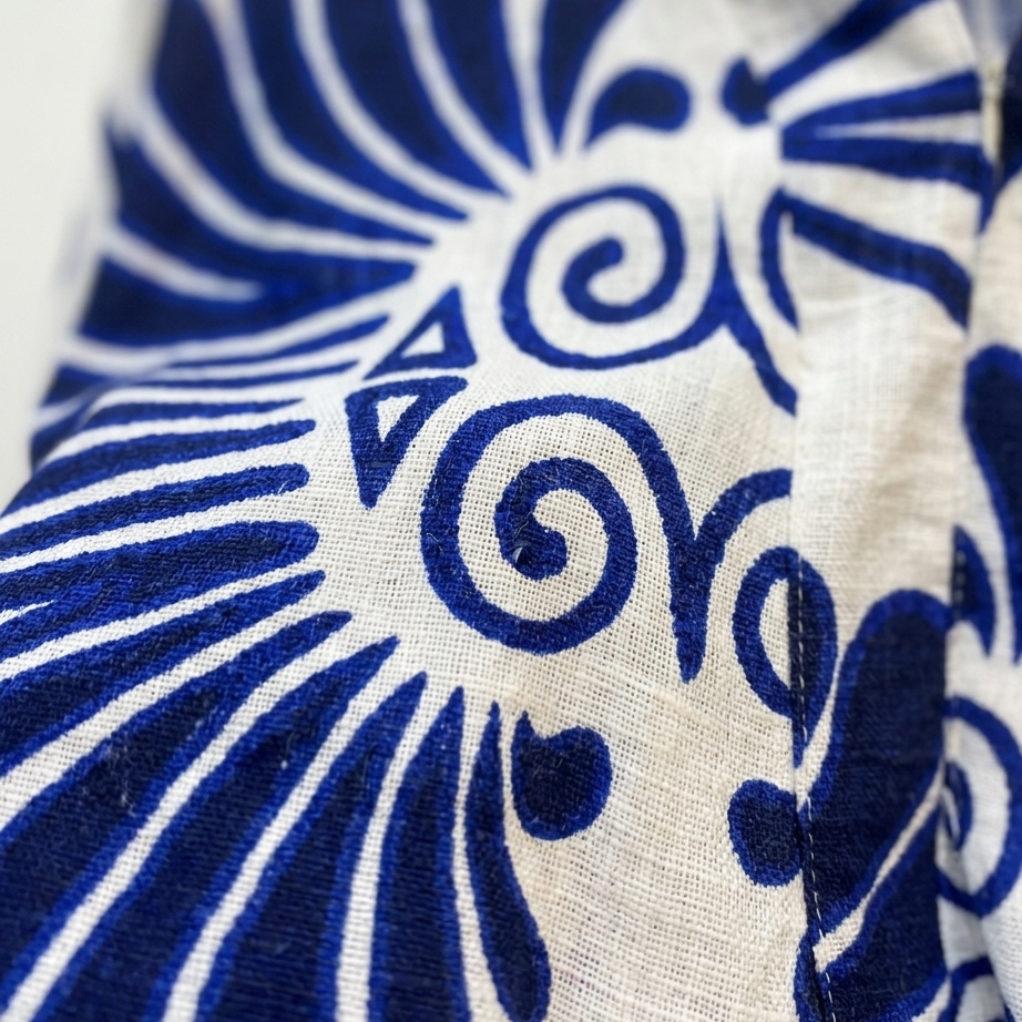 Petal 02 | Linen Abaya
